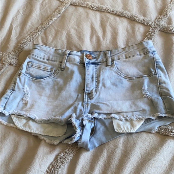 Juniors Denim Shorts - Picture 2 of 6
